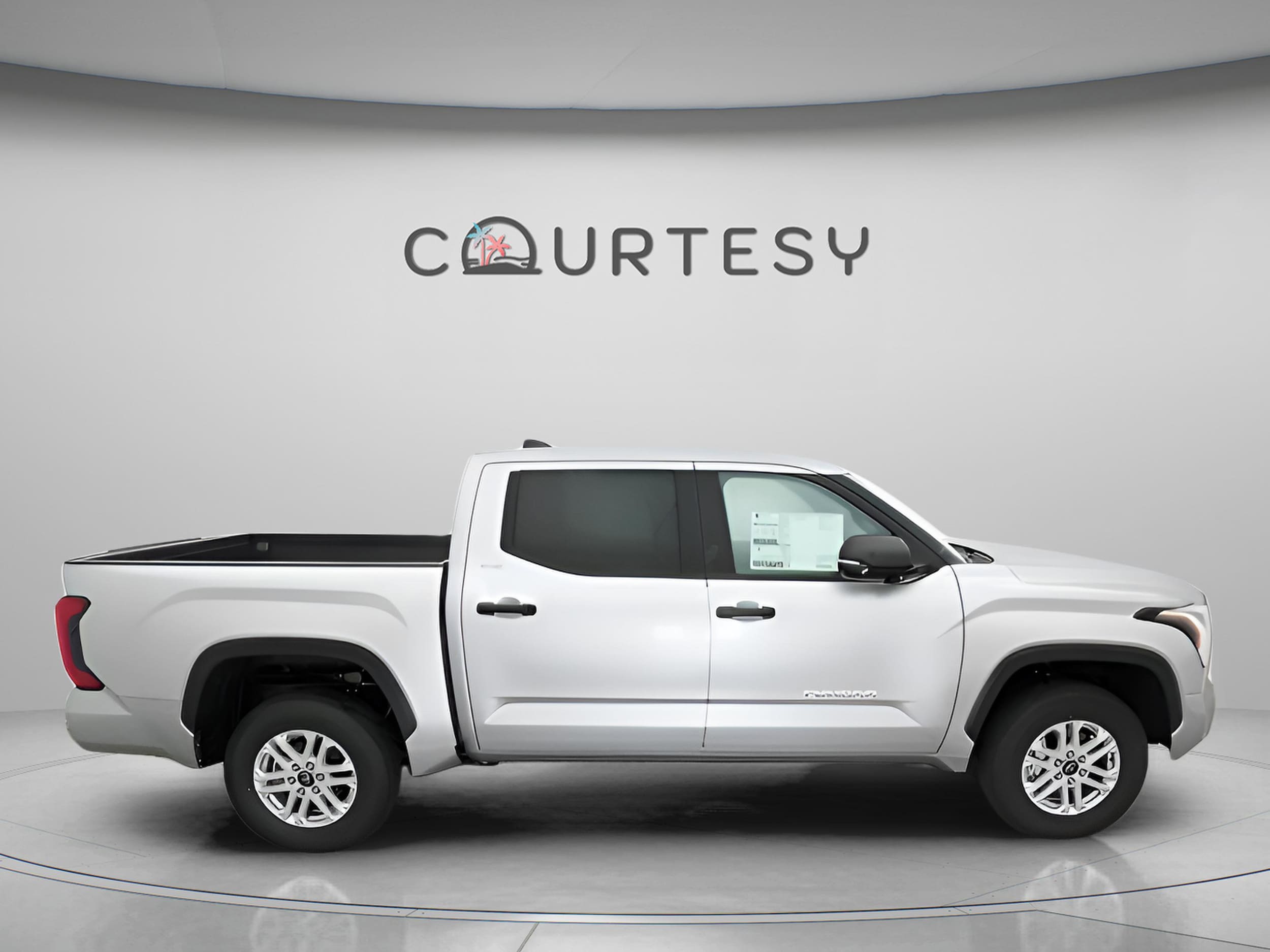 2025 Toyota Tundra SR5 - Photo 26