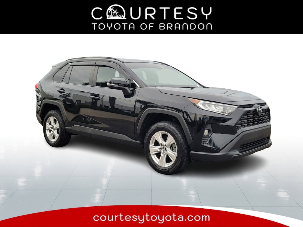 Used 2021 Toyota RAV4 XLE SUV