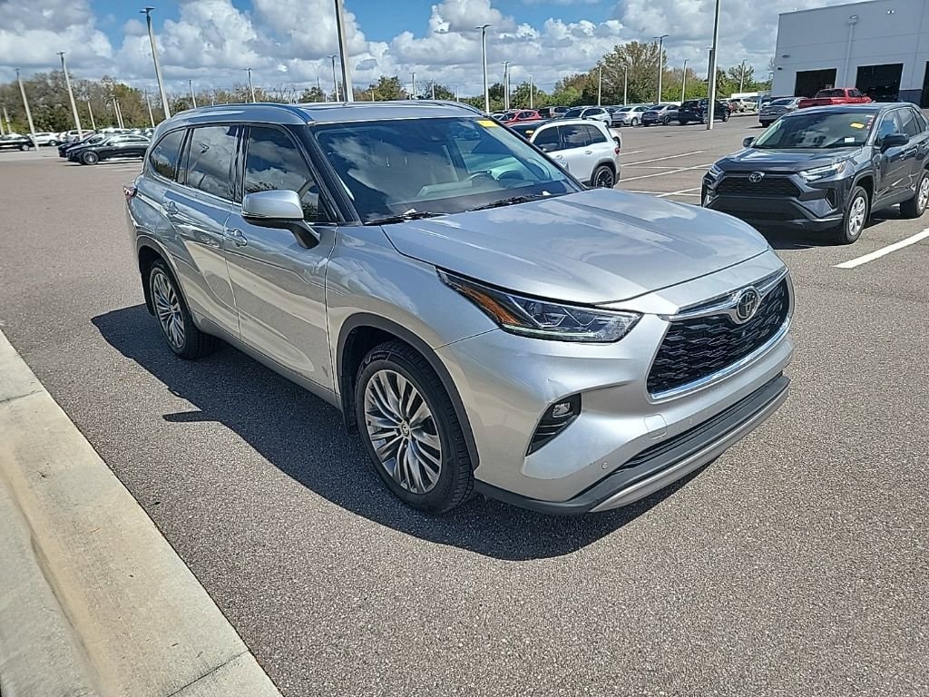 Used 2021 Toyota Highlander Platinum SUV