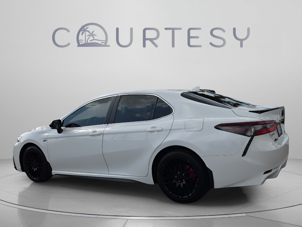Used 2023 Toyota Camry SE Sedan