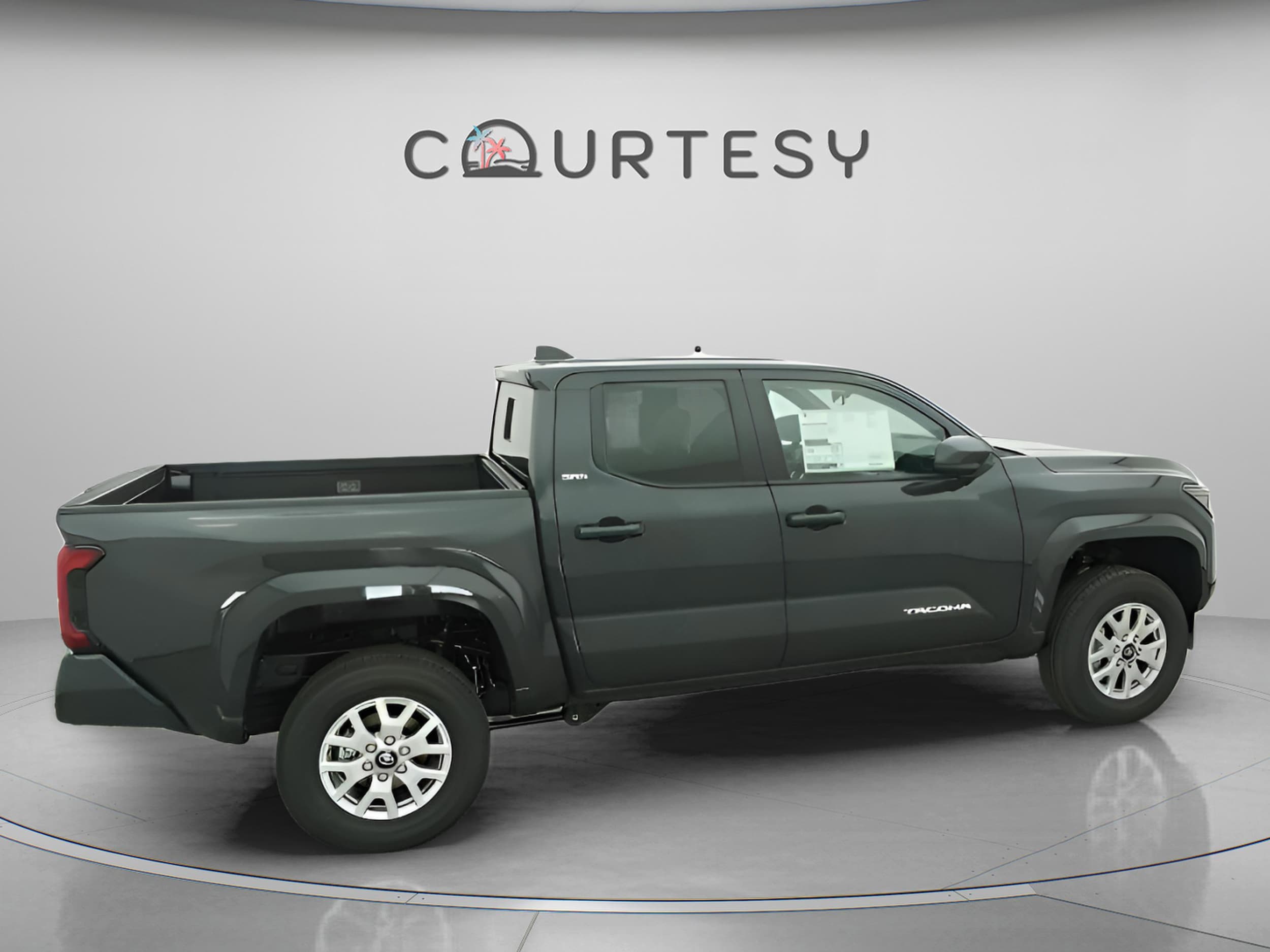 2026 Toyota Tacoma SR5 - Photo 14