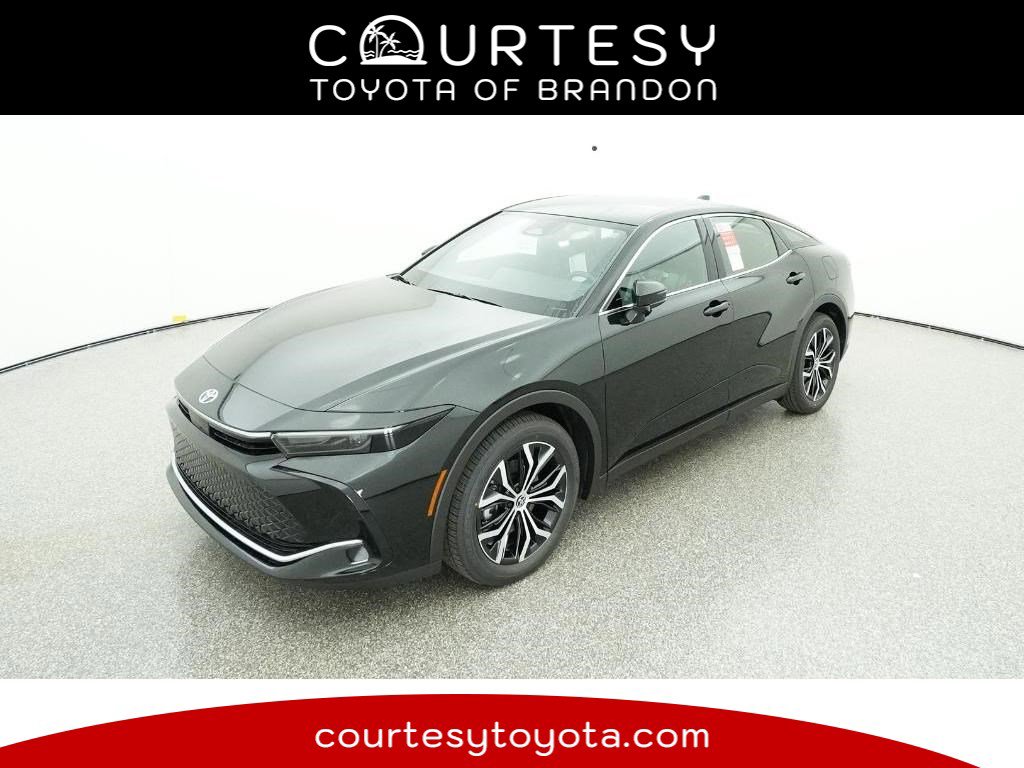 2026 Toyota Crown XLE's photo