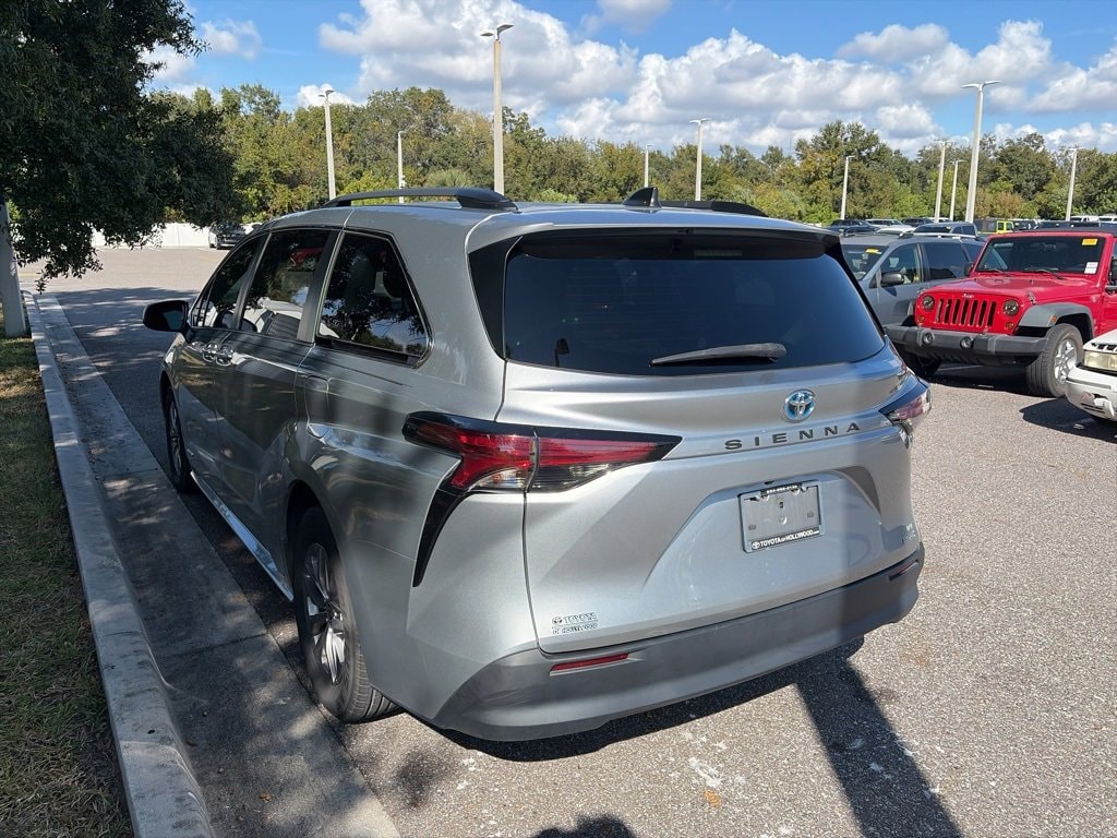 Used 2021 Toyota Sienna LE 8 Passenger Van
