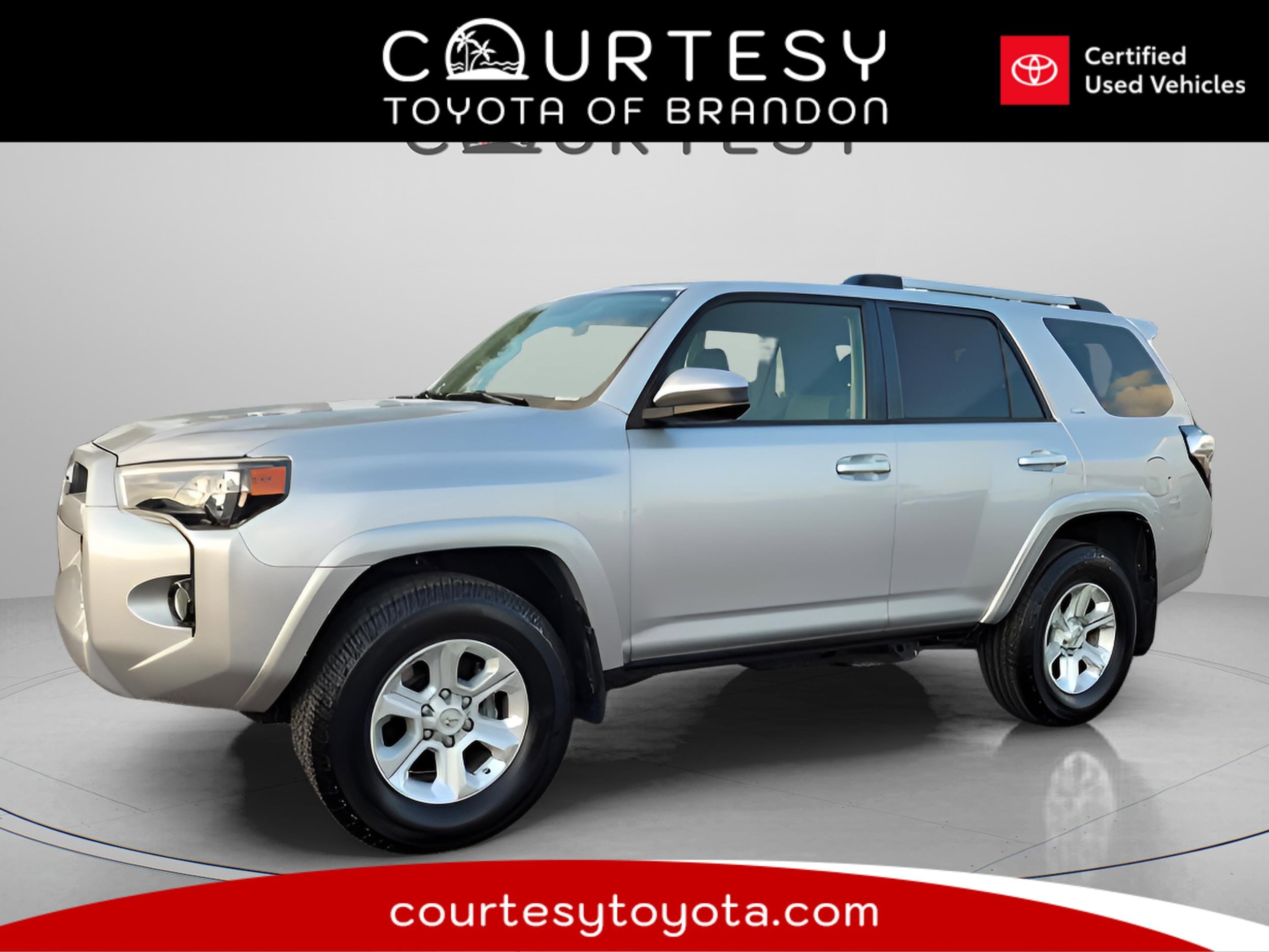 2019 Toyota 4Runner SR5's photo