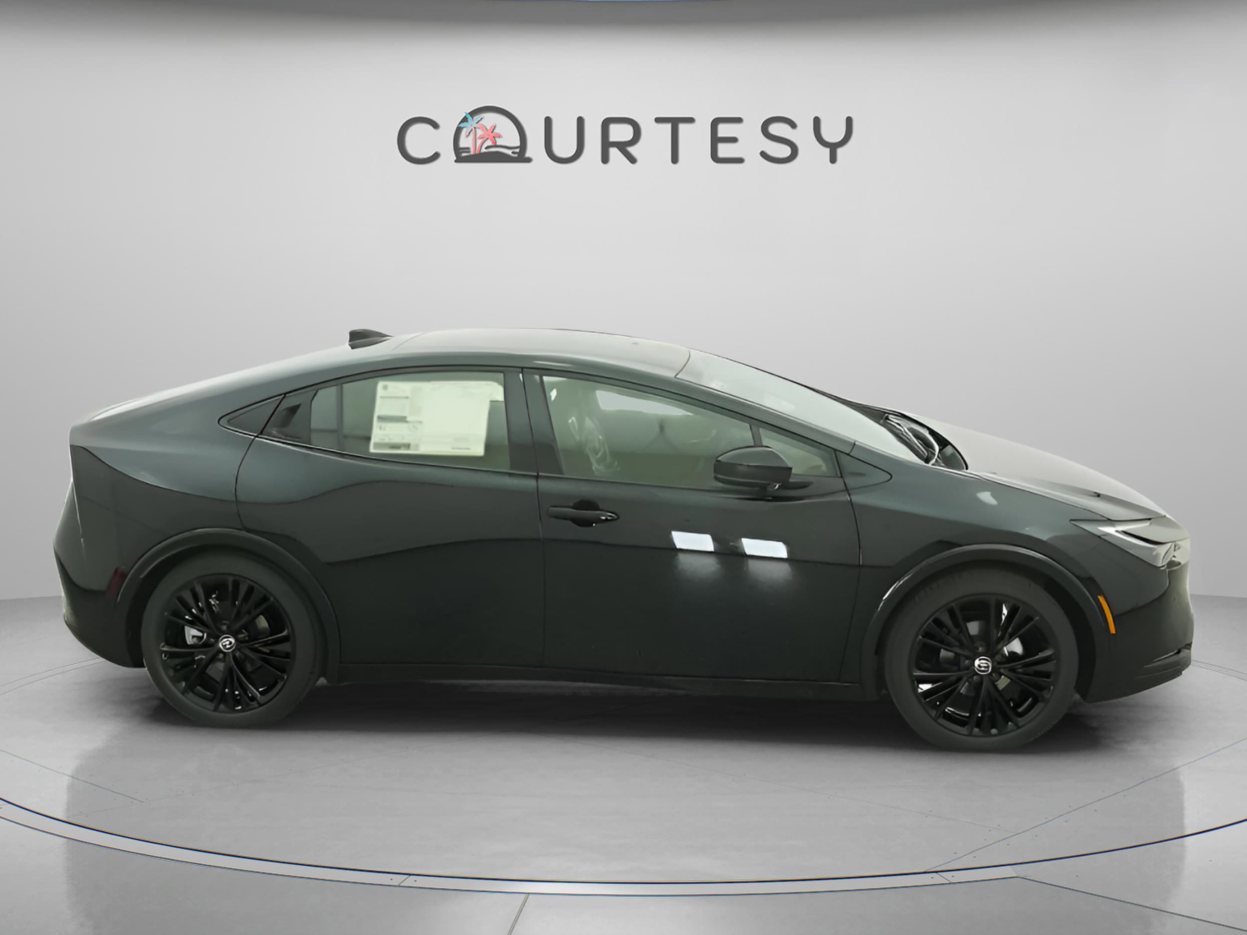 2026 Toyota Prius Nightshade - Photo 18