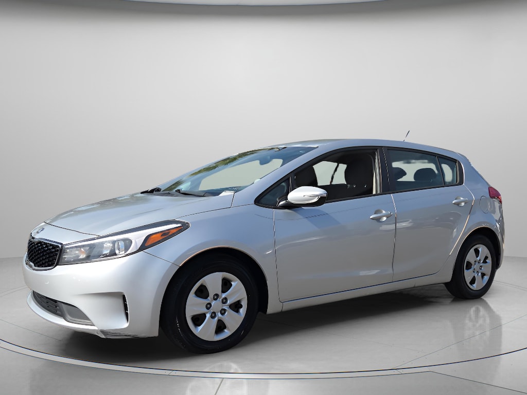 Used 2017 Kia Forte5 LX Hatchback