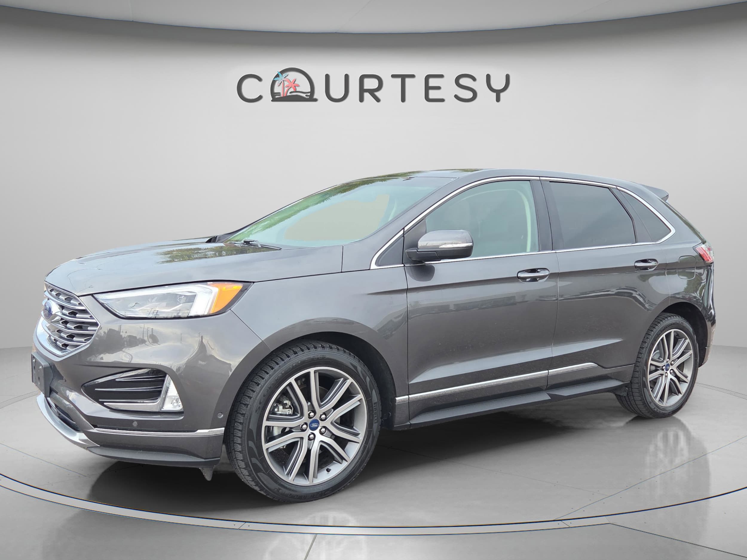 2019 Ford Edge Titanium AWD's photo