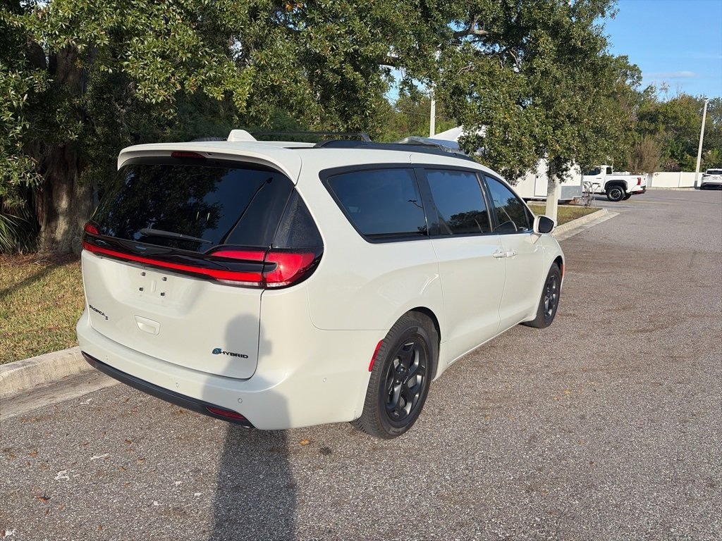 Used 2021 Chrysler Pacifica Hybrid Hybrid Limited Van Passenger Van
