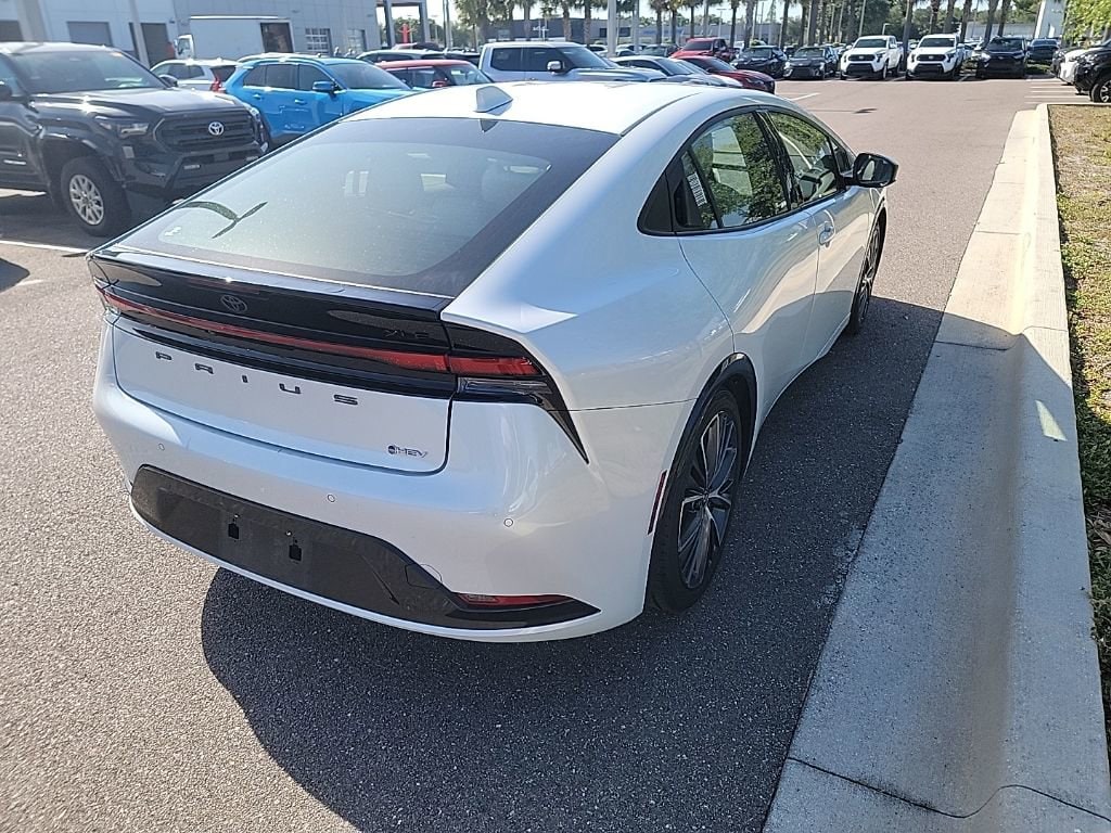 Used 2025 Toyota Prius LE Hatchback