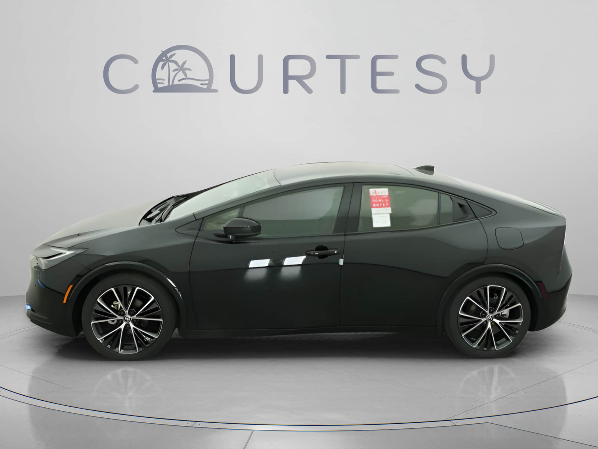 2026 Toyota Prius Limited - Photo 6