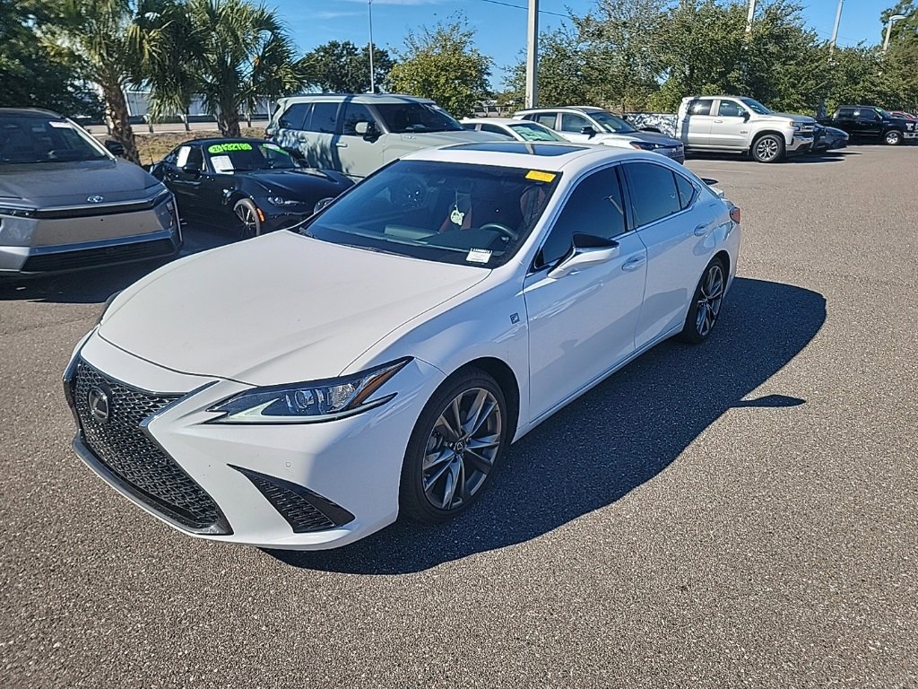 2020 Lexus ES F SPORT's photo