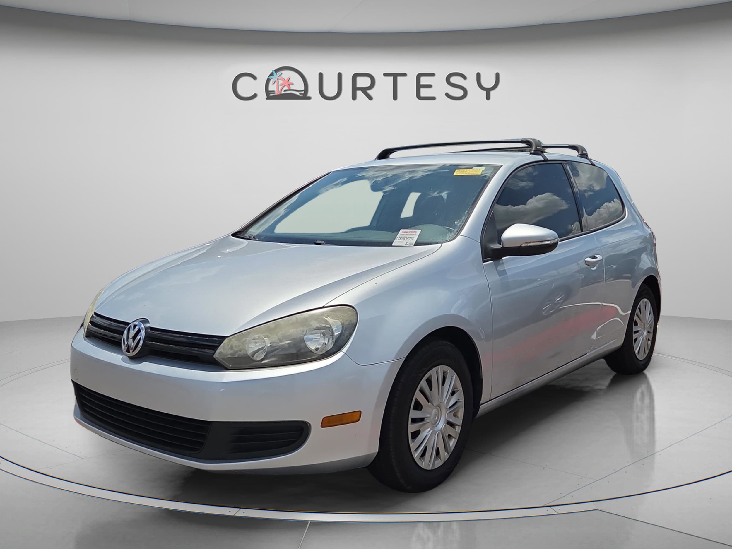 2013 Volkswagen Golf 2.5L 2-door Auto w/Convenience PZEV's photo
