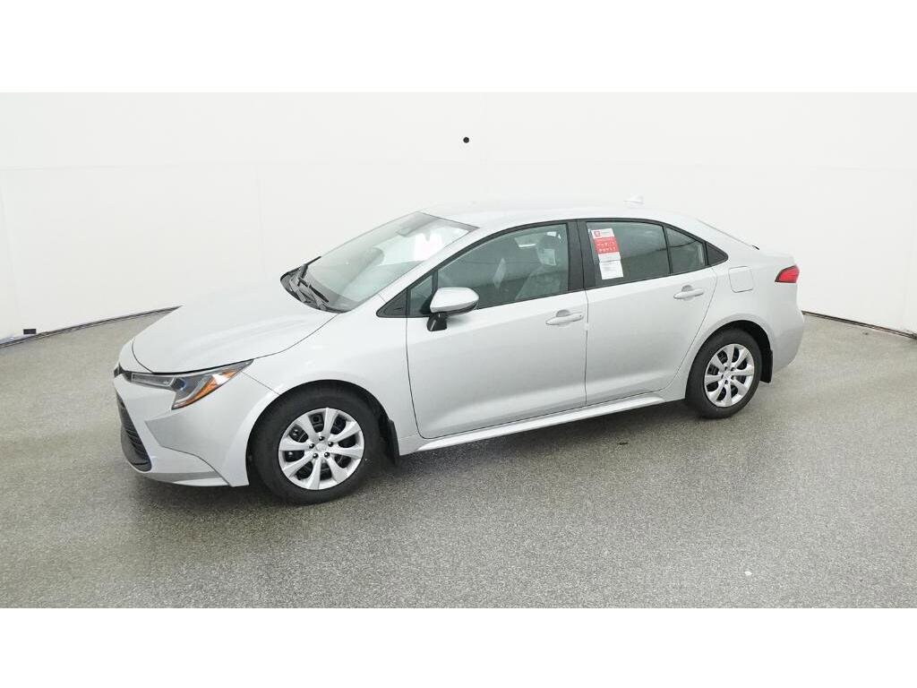 2026 Toyota Corolla LE photo 2