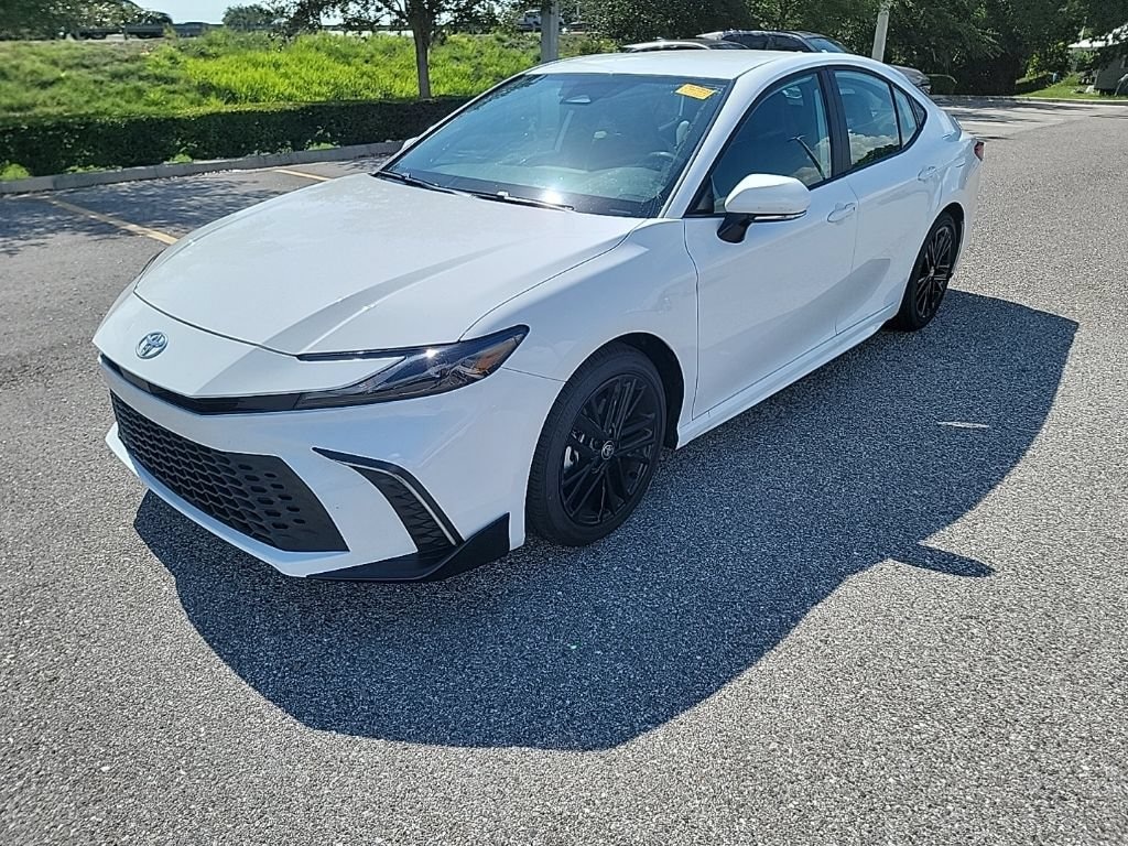 Used 2026 Toyota Camry SE Sedan