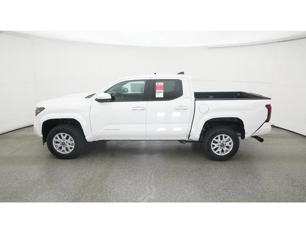 2025 Toyota Tacoma SR5 photo 2