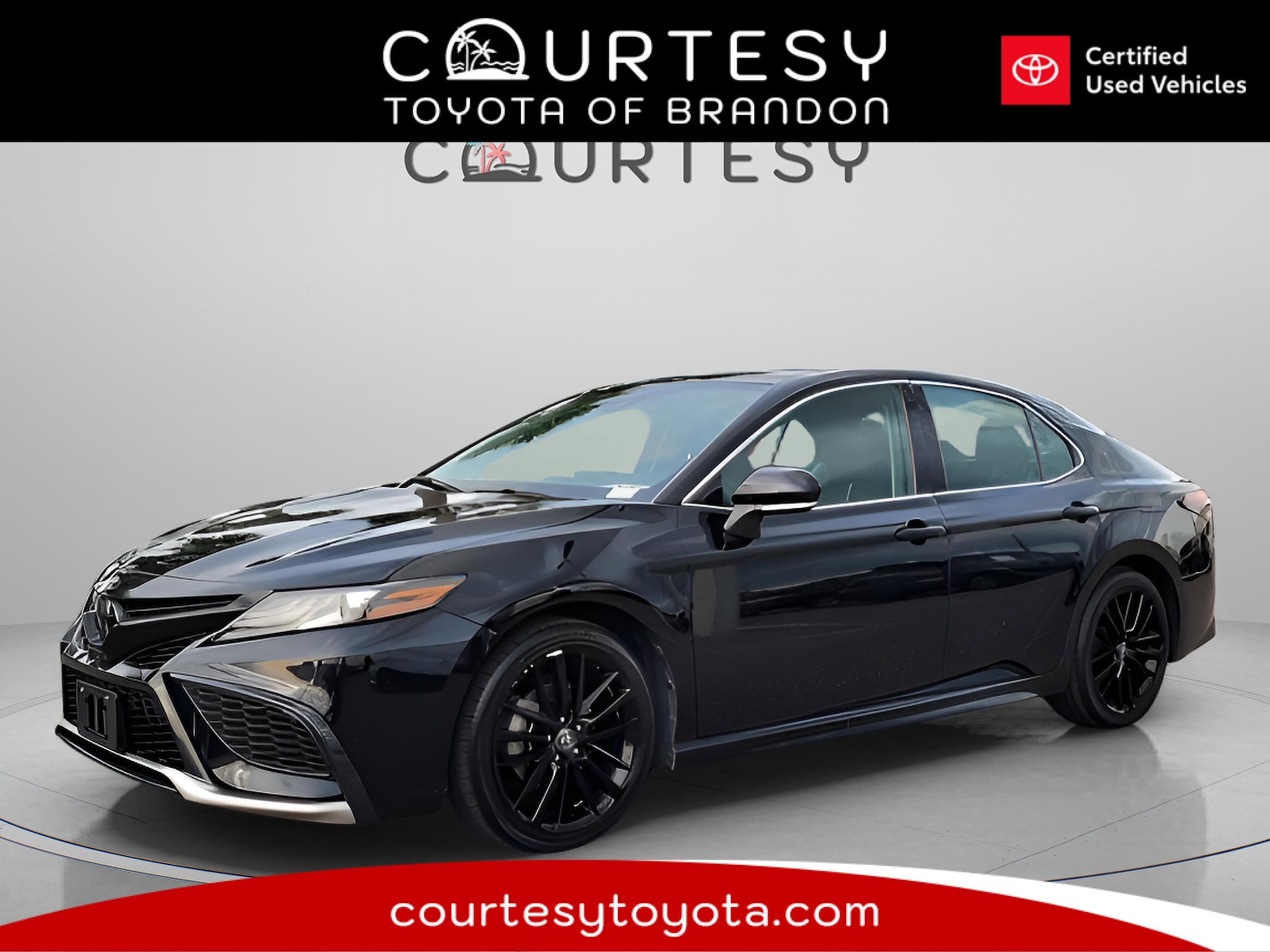 2023 Toyota Camry XSE's photo