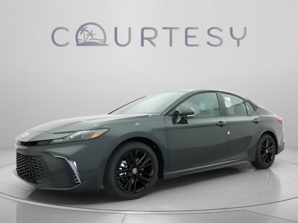 Used 2026 Toyota Camry SE Sedan