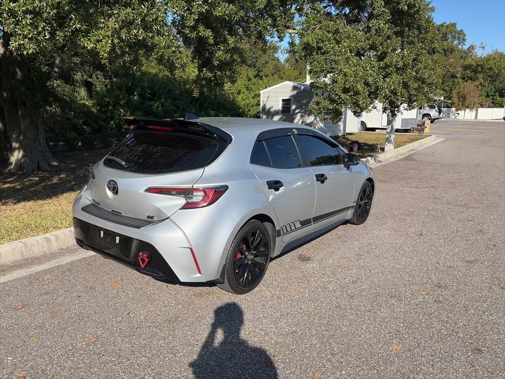 Used 2021 Toyota Corolla Hatchback SE Hatchback