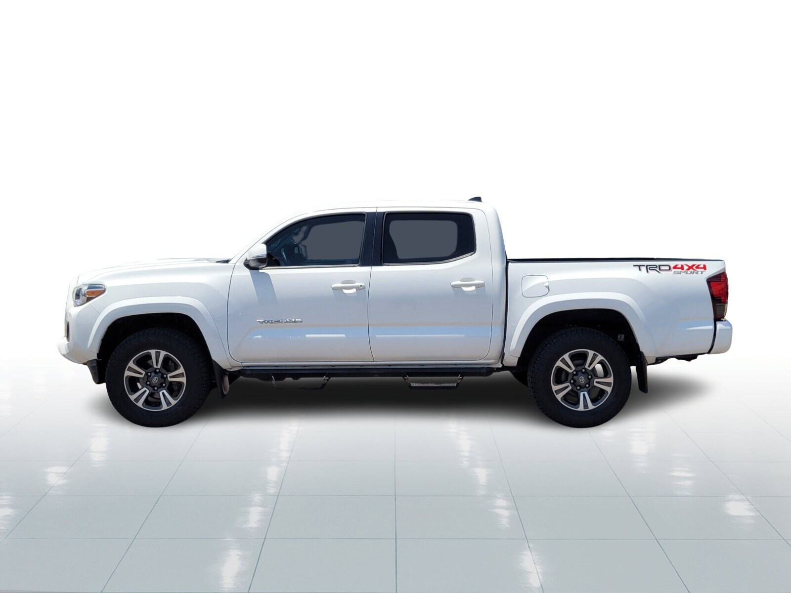 2019 Toyota Tacoma TRD Sport V6 photo 3