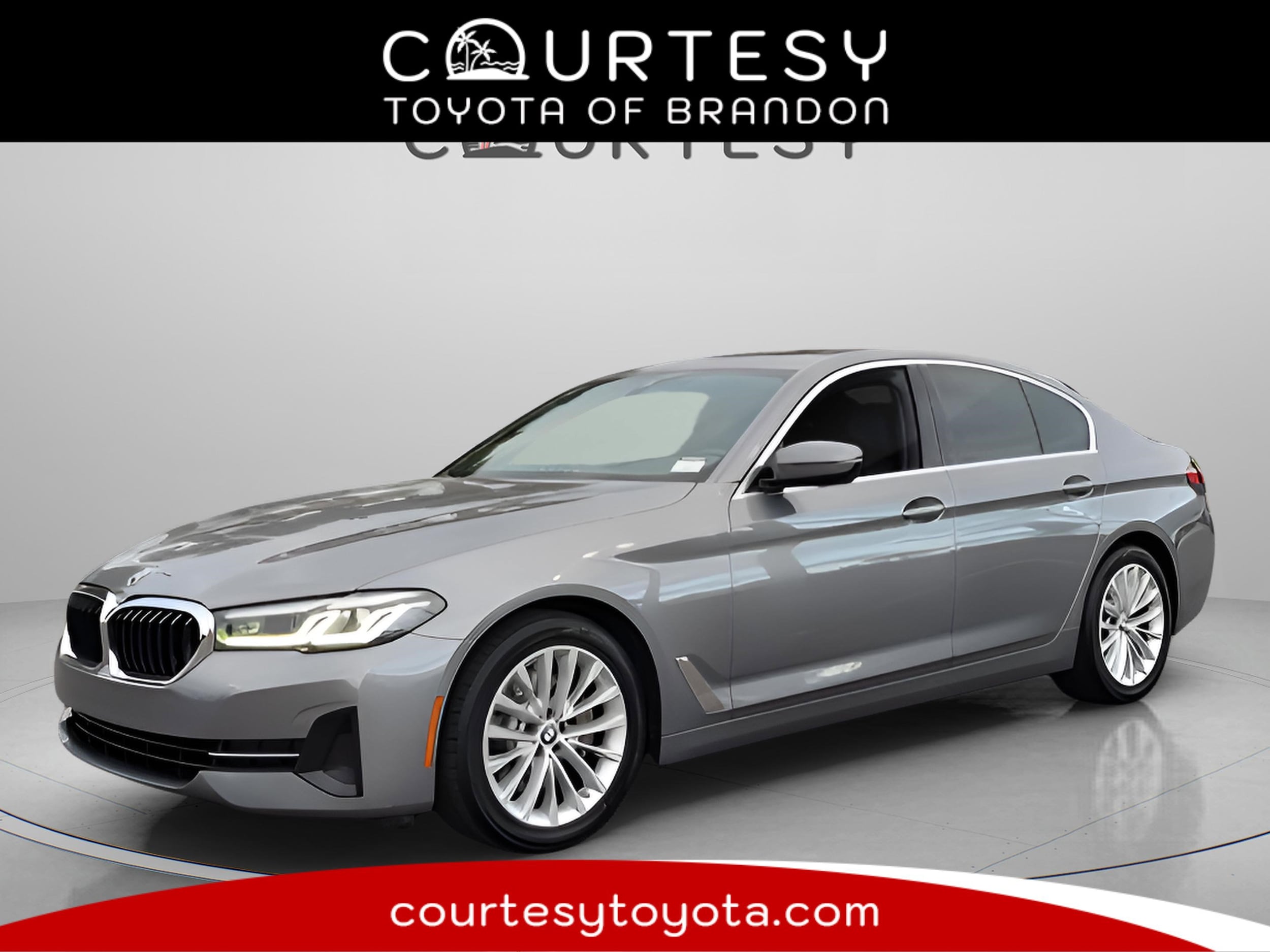 2023 BMW 5 Series 530i's photo