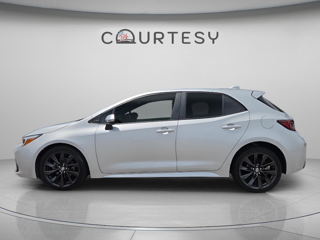 Used 2025 Toyota Corolla Hatchback XSE Hatchback