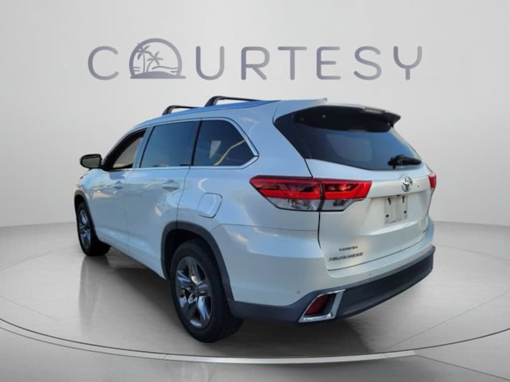 Used 2018 Toyota Highlander Limited Platinum Platinum SUV