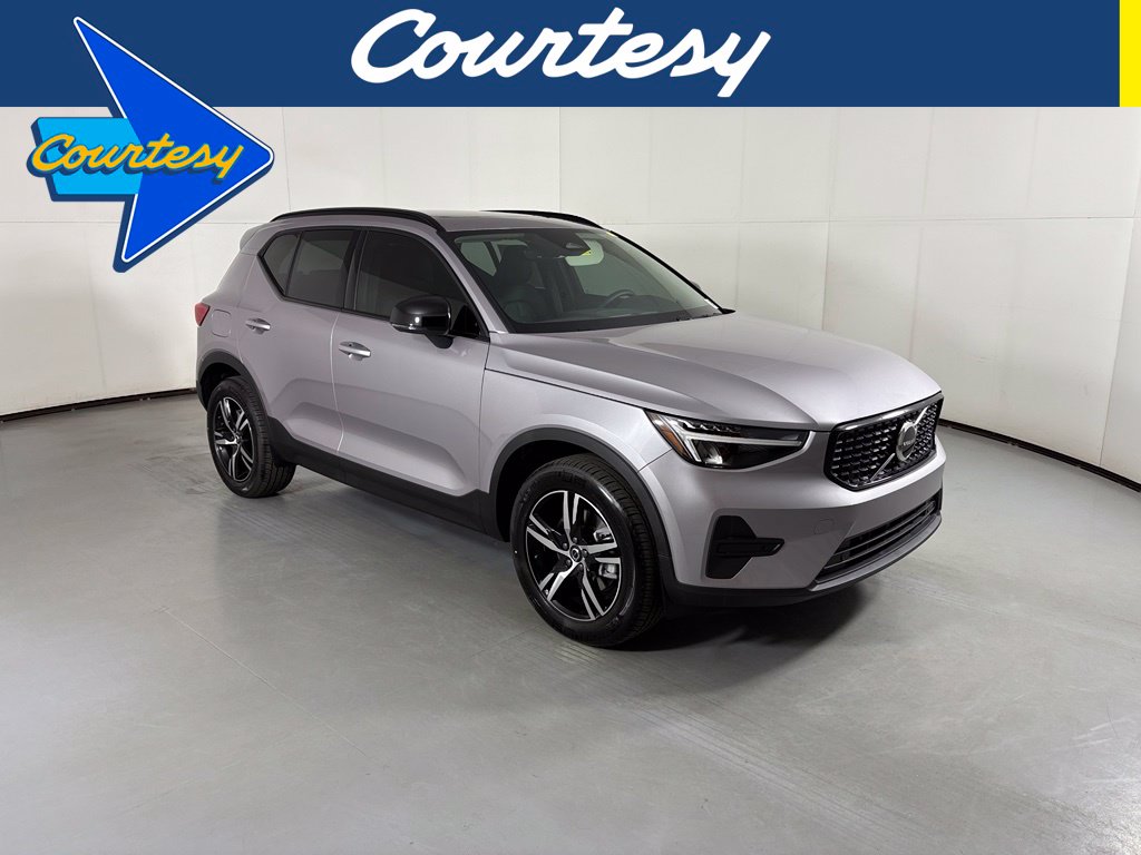 2026 Volvo XC40 B5 Core AWD SUV