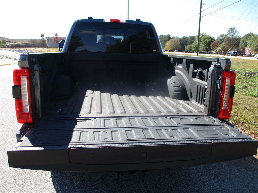 2023 Ford F-250 photo 4