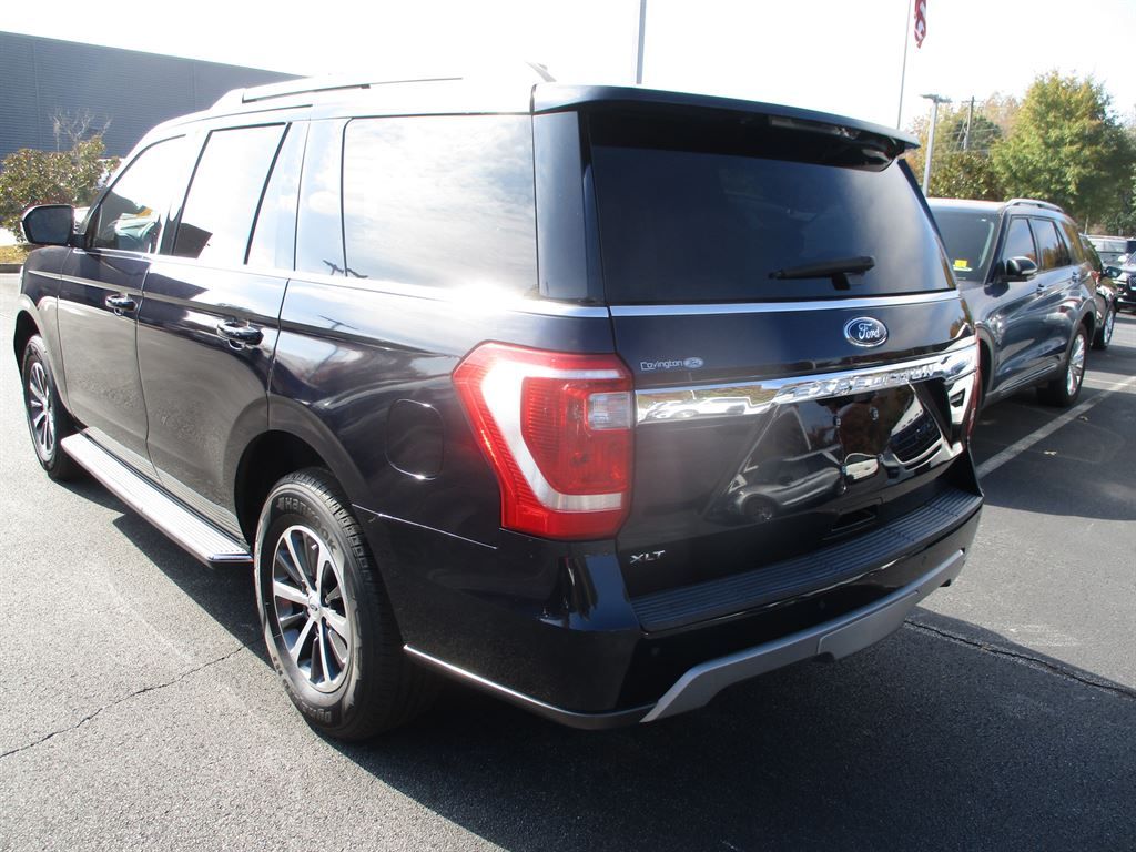 2021 Ford Expedition XLT photo 2