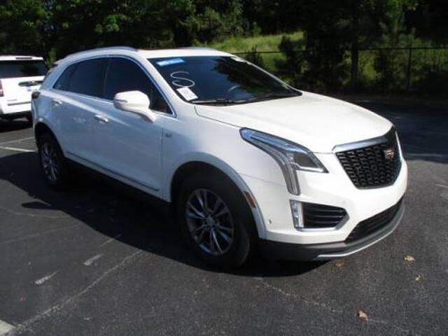 2021 Cadillac XT5 Premium Luxury photo 2