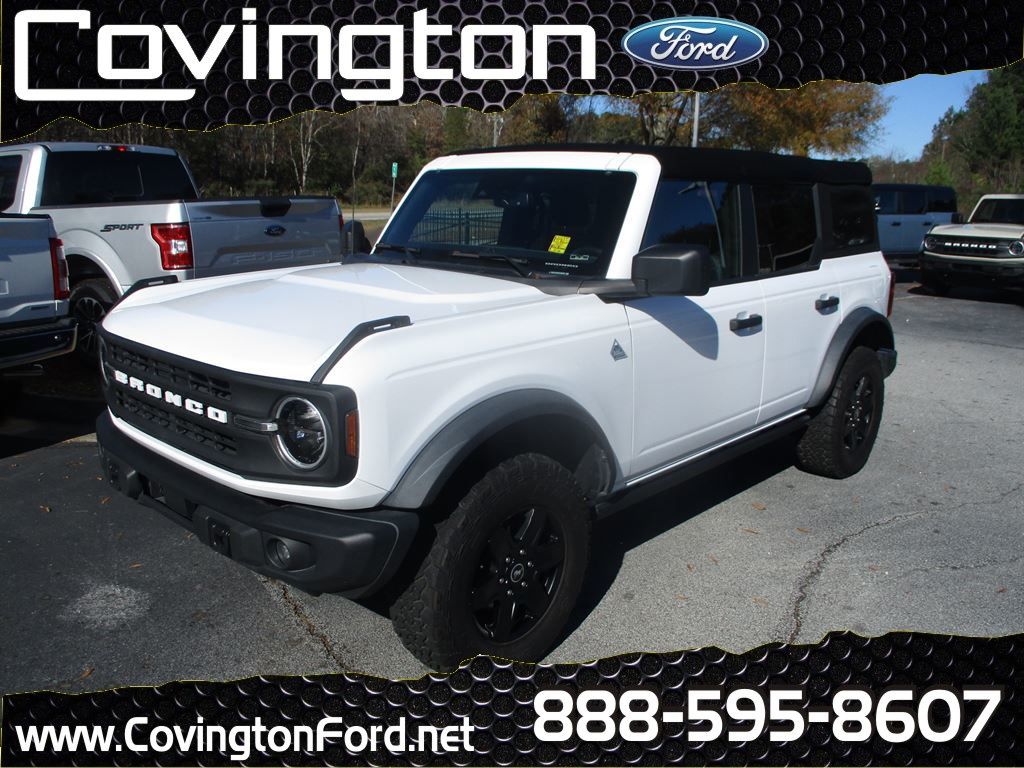 2024 Ford Bronco 4-Door Black Diamond's photo