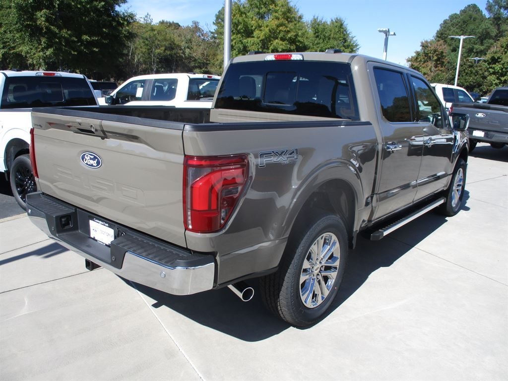 New 2025 Ford F-150 Lariat TRUCK