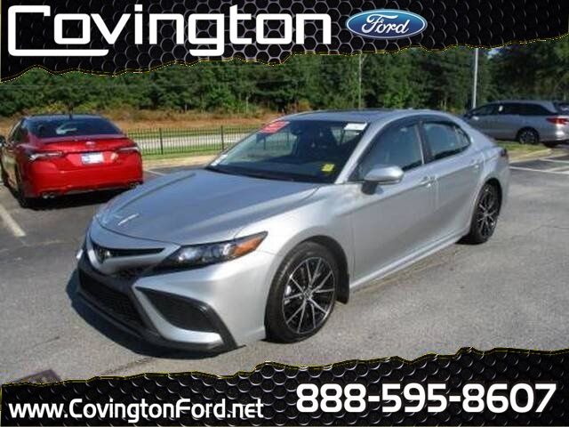 2024 Toyota Camry SE's photo