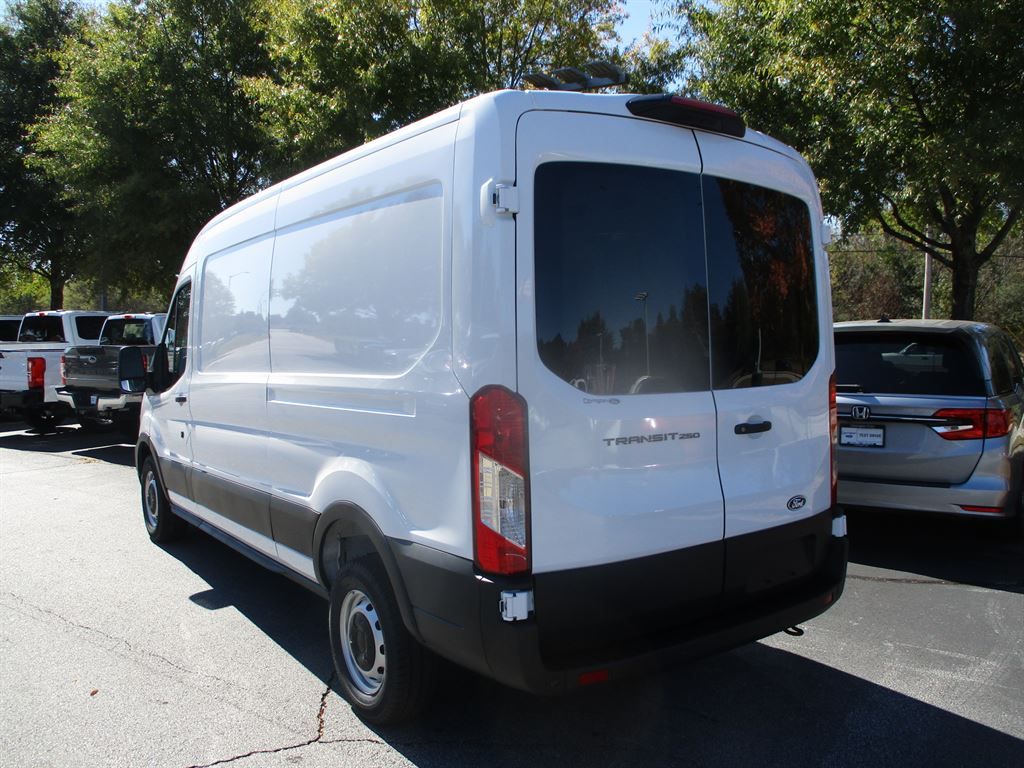 2026 Ford Transit photo 3