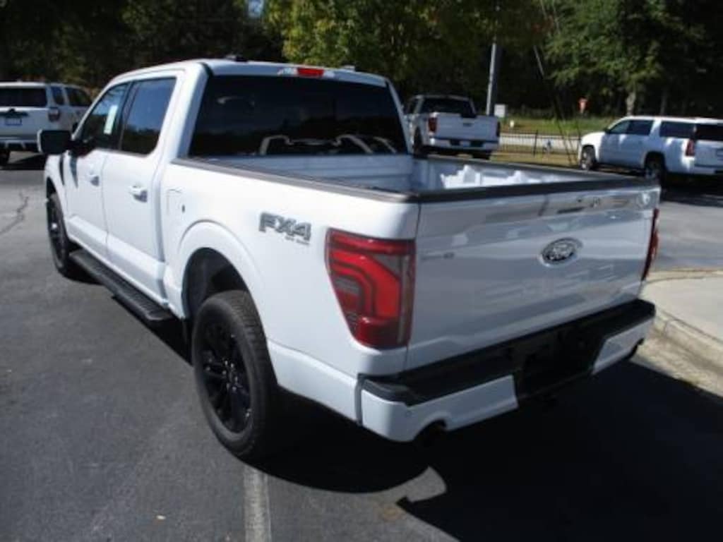 New 2025 Ford F-150 Lariat TRUCK