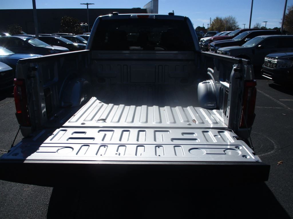 2024 Ford F-150 XLT photo 4