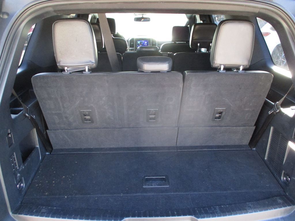 2021 Ford Expedition XLT photo 4