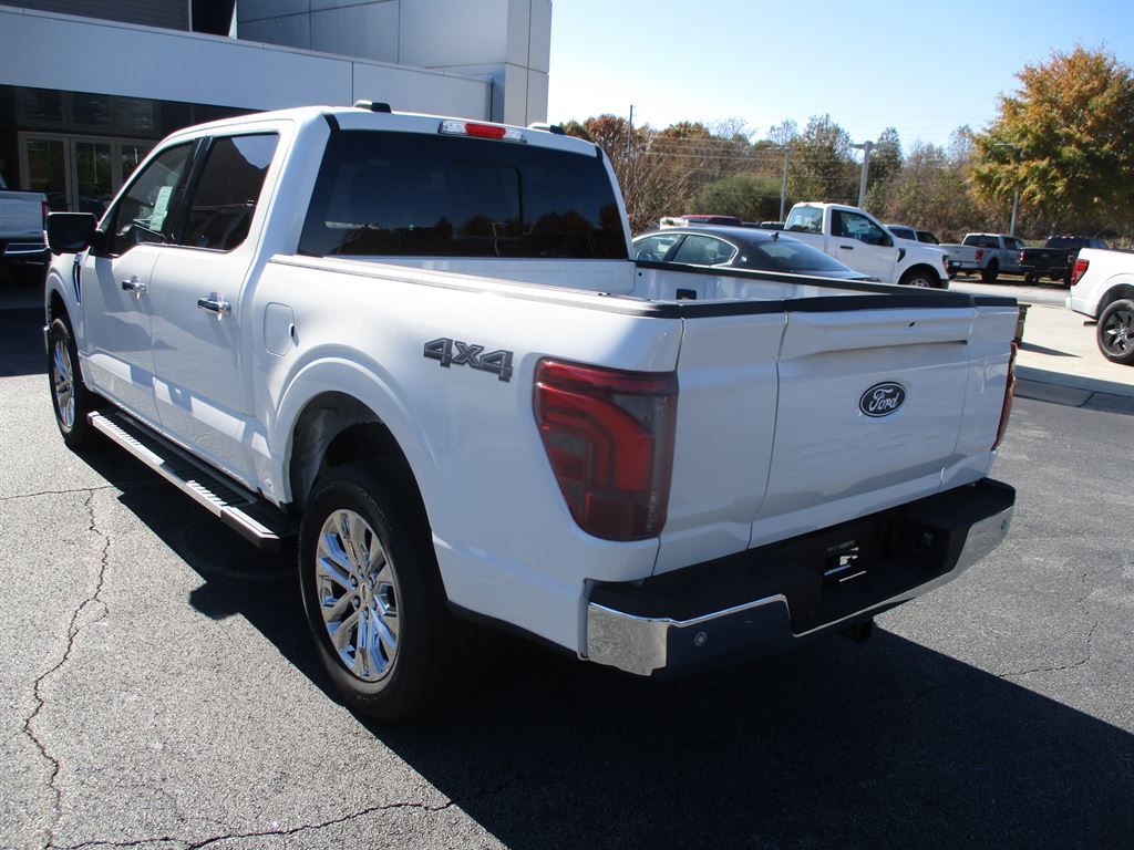2025 Ford F-150 Lariat photo 3