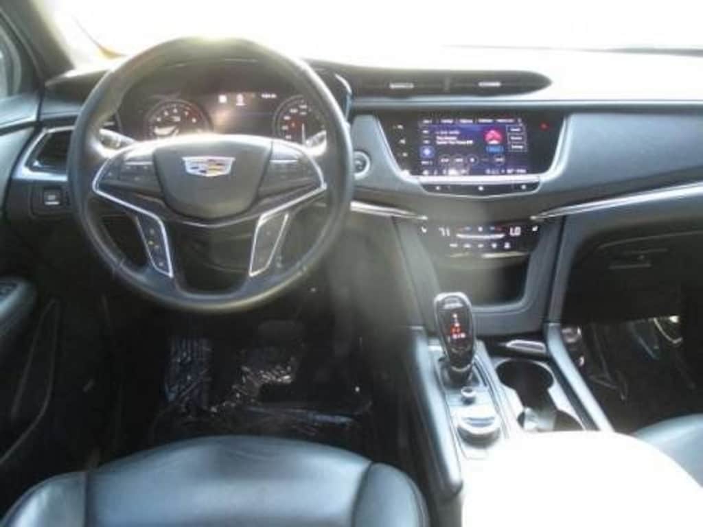 Used 2021 Cadillac XT5 Premium Luxury SUV