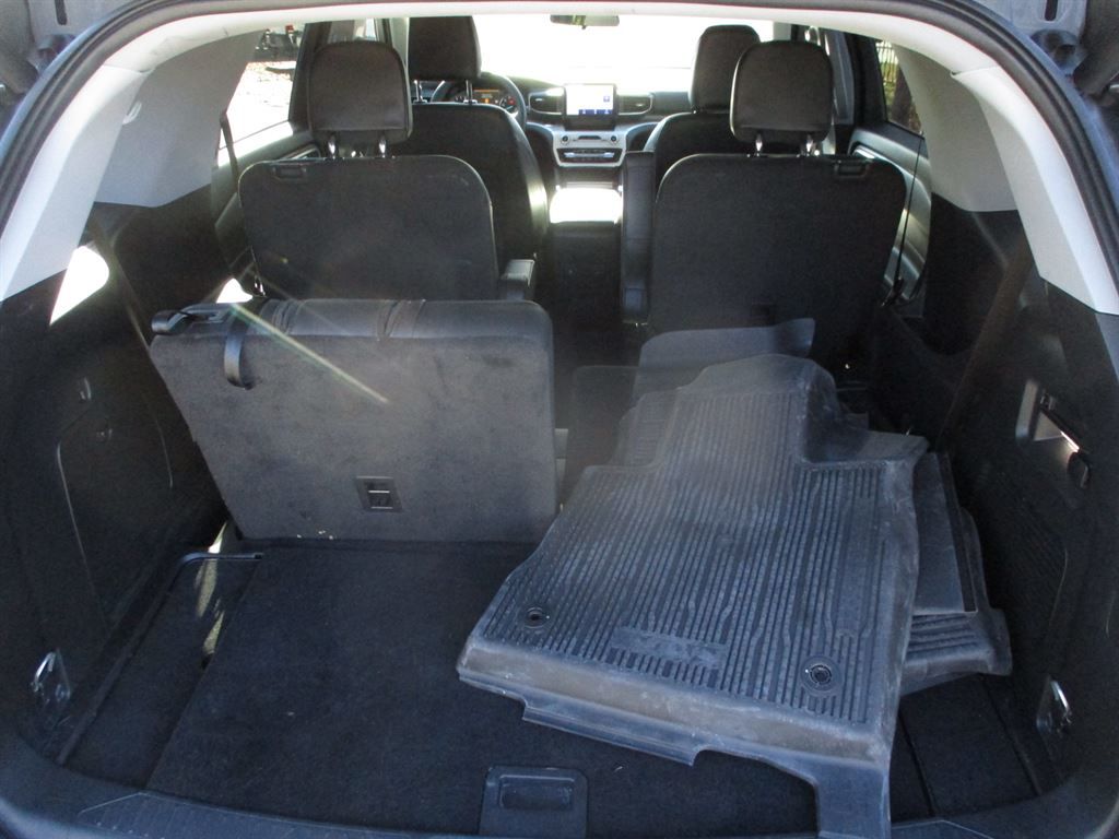 2024 Ford Explorer Sport XLT photo 2