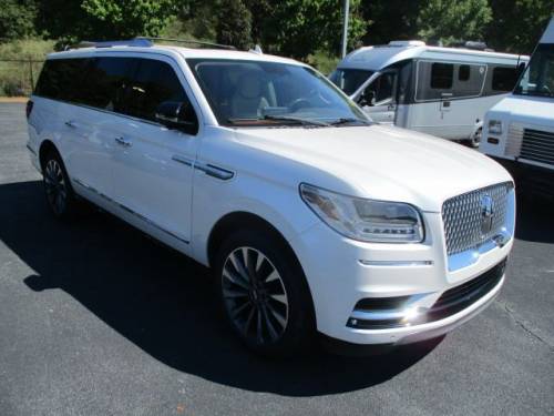 Used 2018 Lincoln Navigator Select with VIN 5LMJJ3HT2JEL16952 for sale in Covington, GA