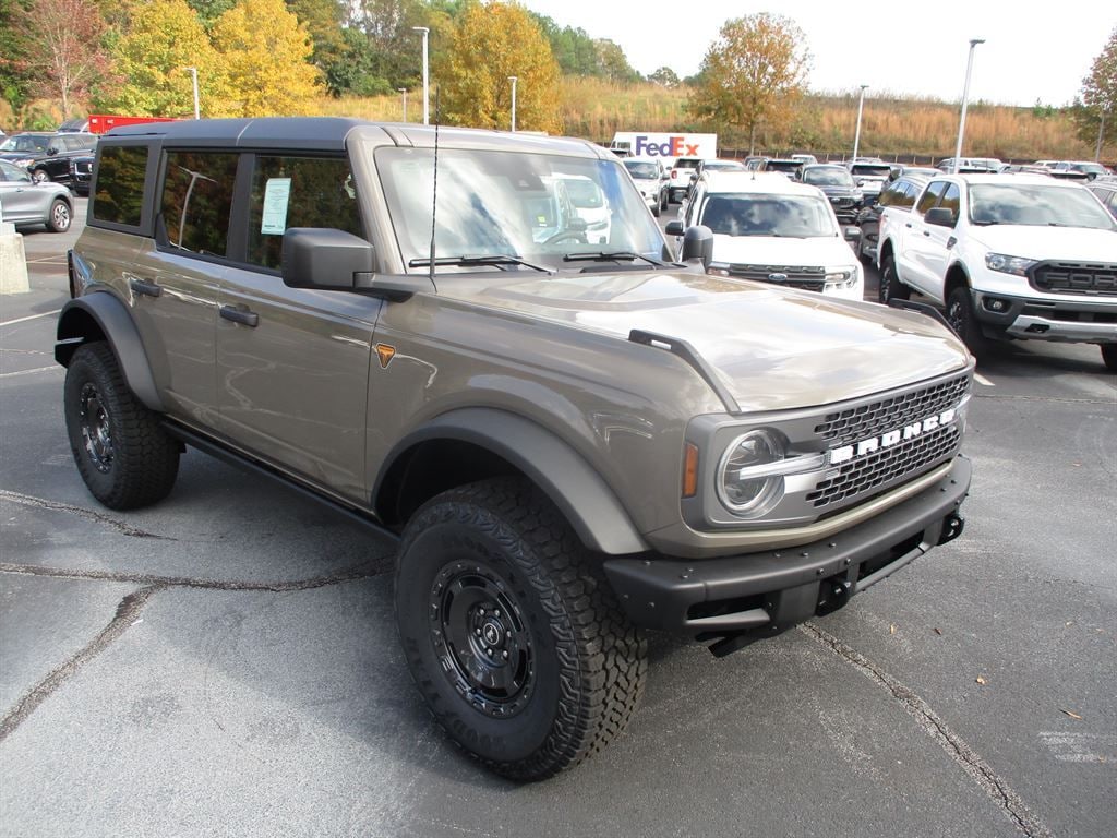 New 2025 Ford Bronco Badlands SUV