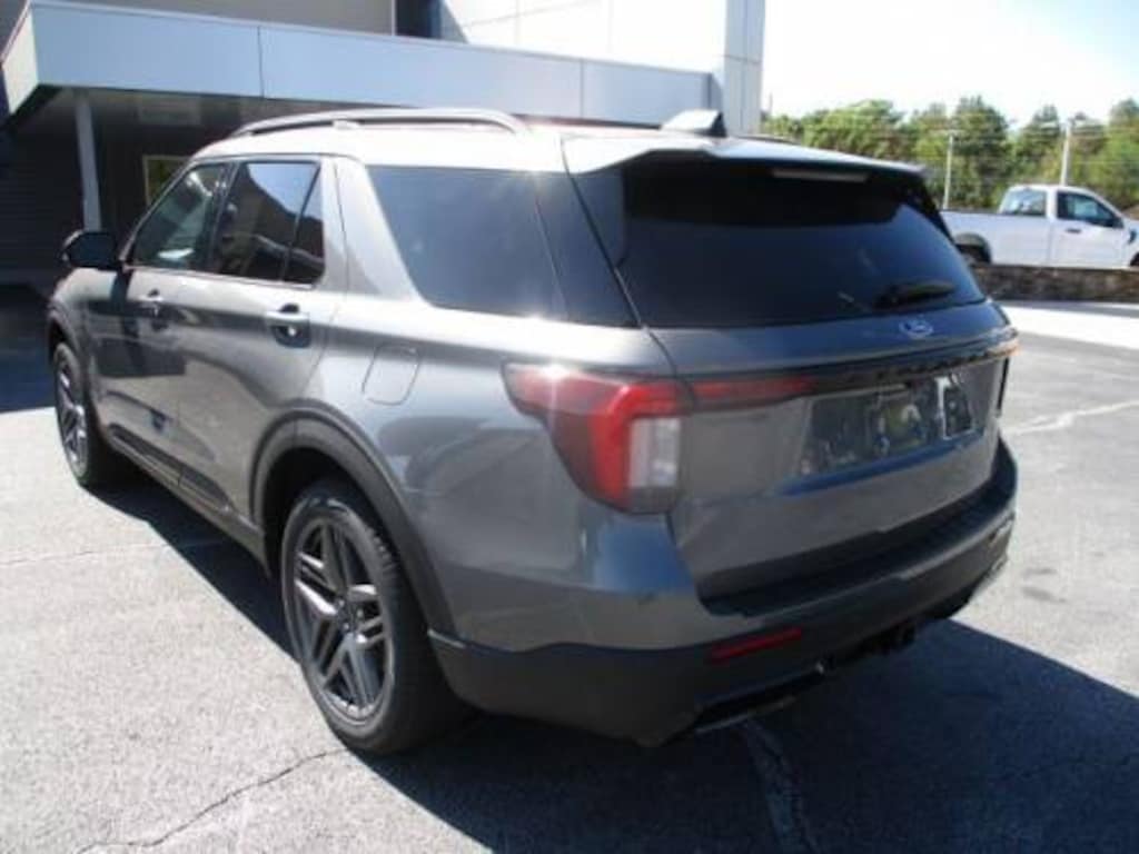 New 2025 Ford Explorer ST-Line SUV