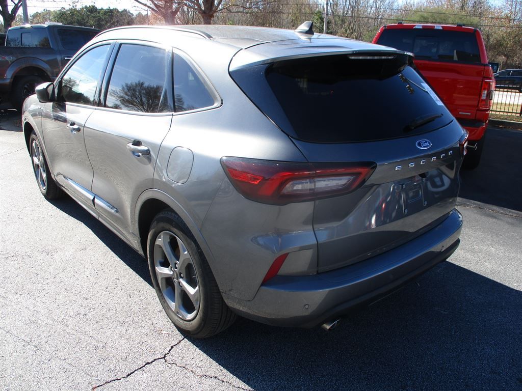 2024 Ford Escape ST-Line photo 3