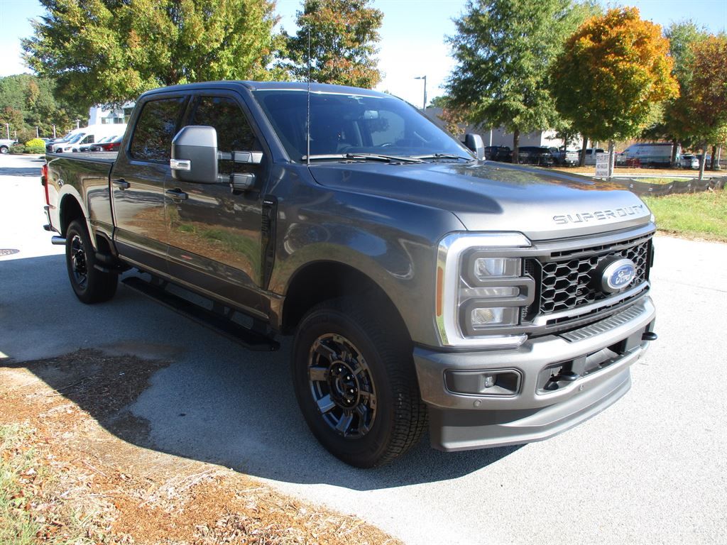 2023 Ford F-250 photo 2