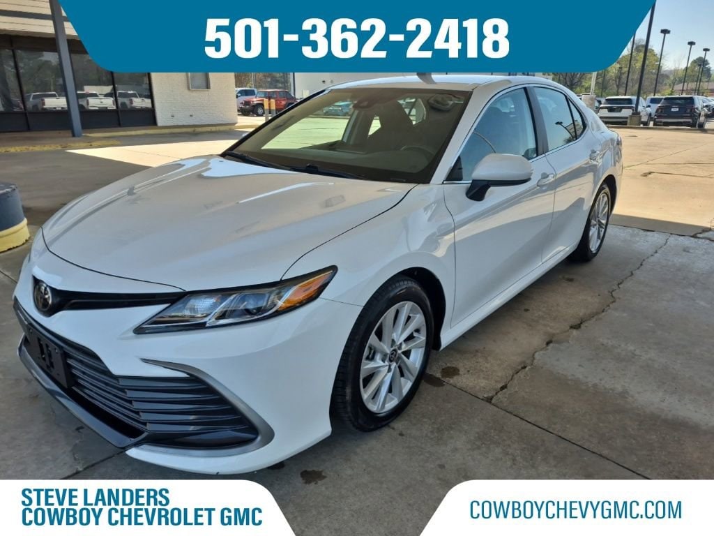 2024 Toyota Camry LE