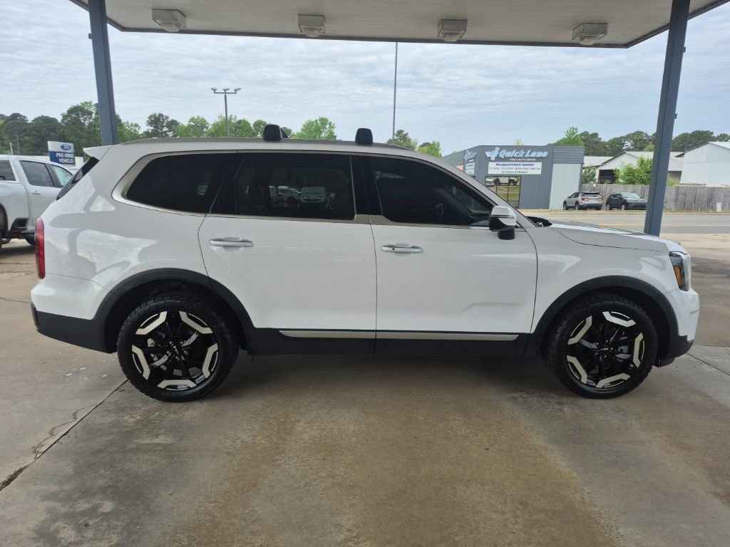 Used 2025 Kia Telluride S SUV