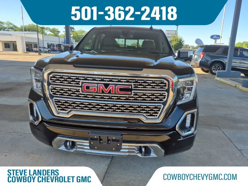 2020 GMC Sierra 4WD Crew Cab Short Box Denali's photo