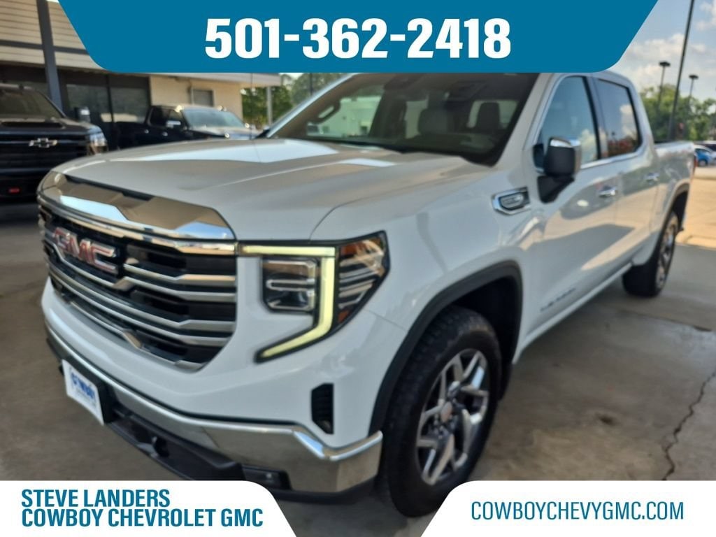 2022 GMC Sierra 4WD Crew Cab Short Box SLT's photo