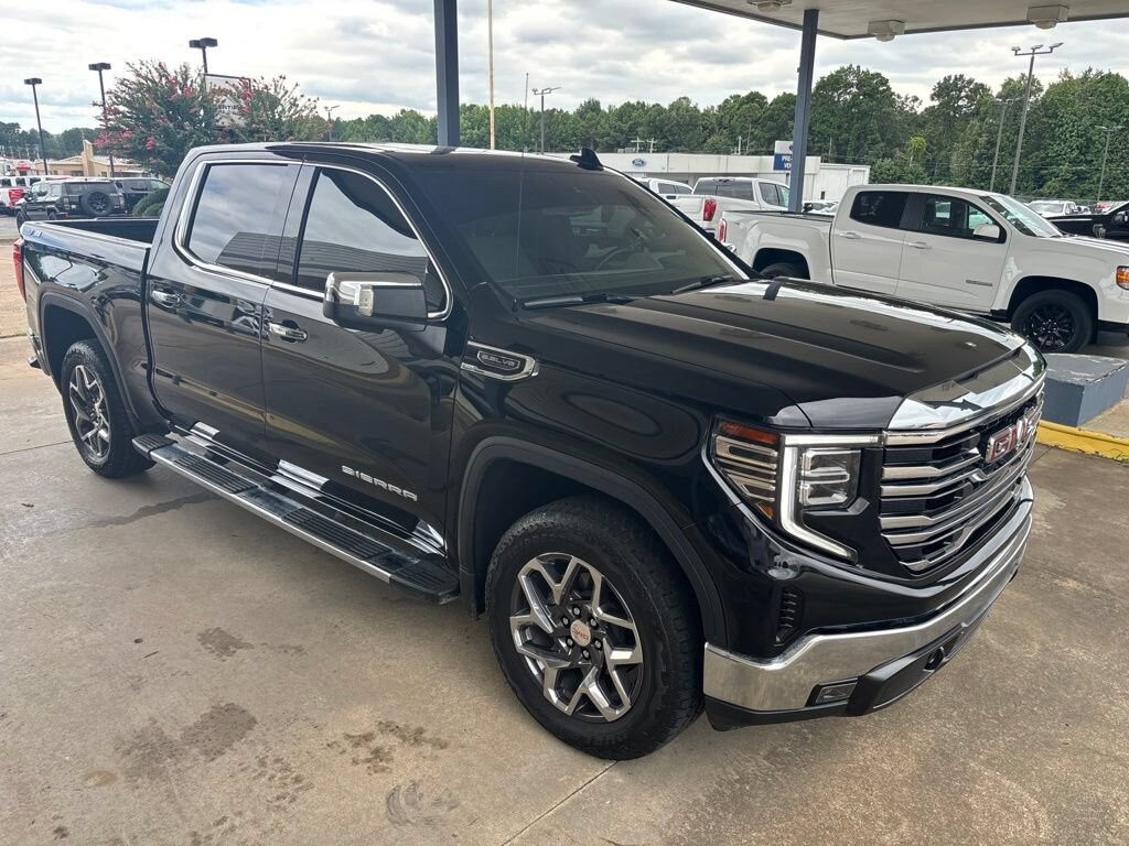 Used 2025 GMC Sierra 1500 SLT Truck